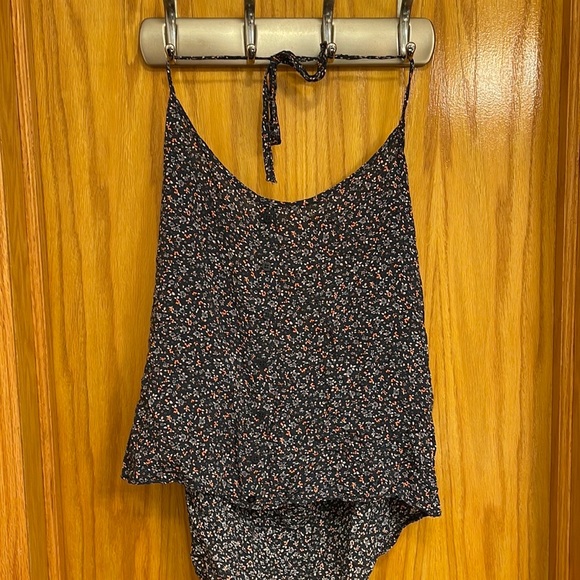 NWOT Brandy Melville Navy Blue Floral Button Halter Tank Top - Light and Airy - Picture 6 of 7